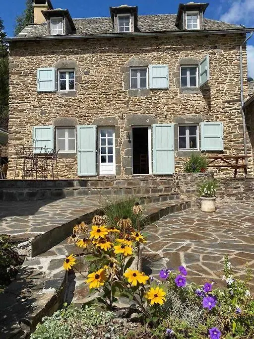 Ferienhaus Villa La Rouliere En Aubrac Montpeyroux  Frankreich