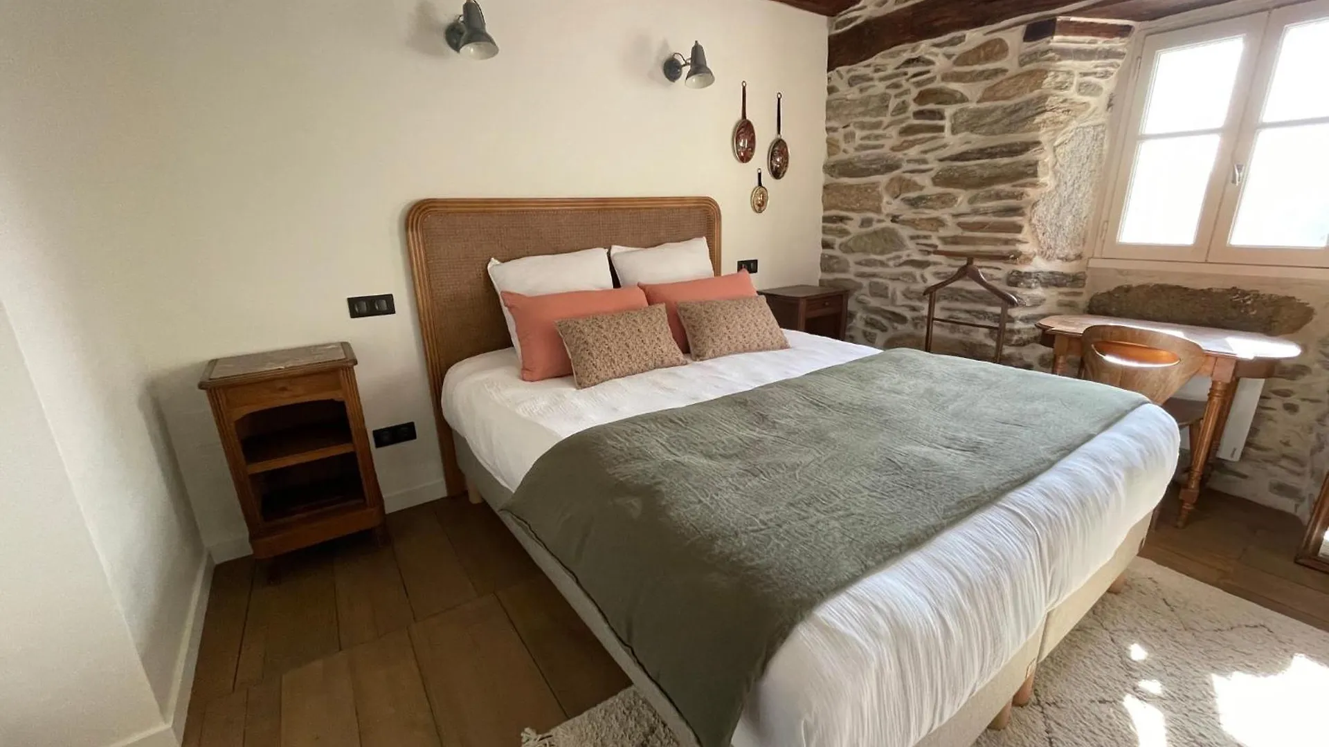 Villa La Rouliere En Aubrac Montpeyroux  Ferienhaus